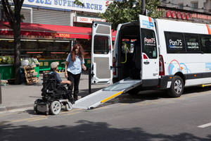 Pour l'accès à la mobilité -  service de transport pour les personnes en situation de handicap et à mobilité réduite - JB Gurliat / Mairie de Paris