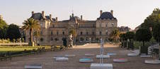 Le "parcours de la loi" au Jardin du Luxembourg